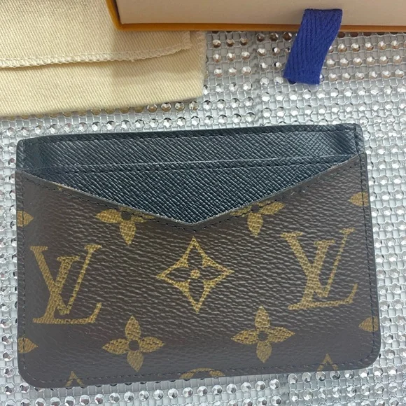 Louis Vuitton Wallet with box and dust bag - Picture 3 of 10